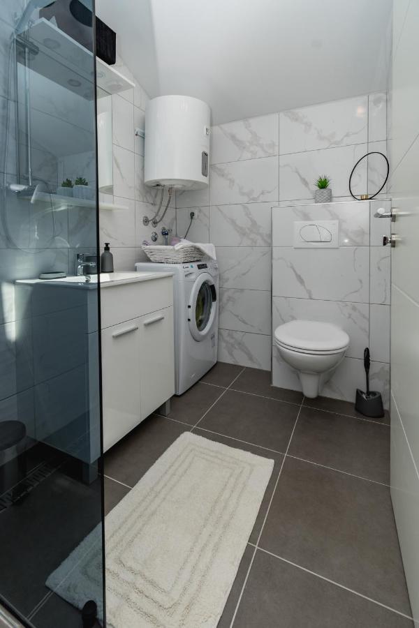 Studio Apartment Harmony Np Krka Лозовац Екстер'єр фото